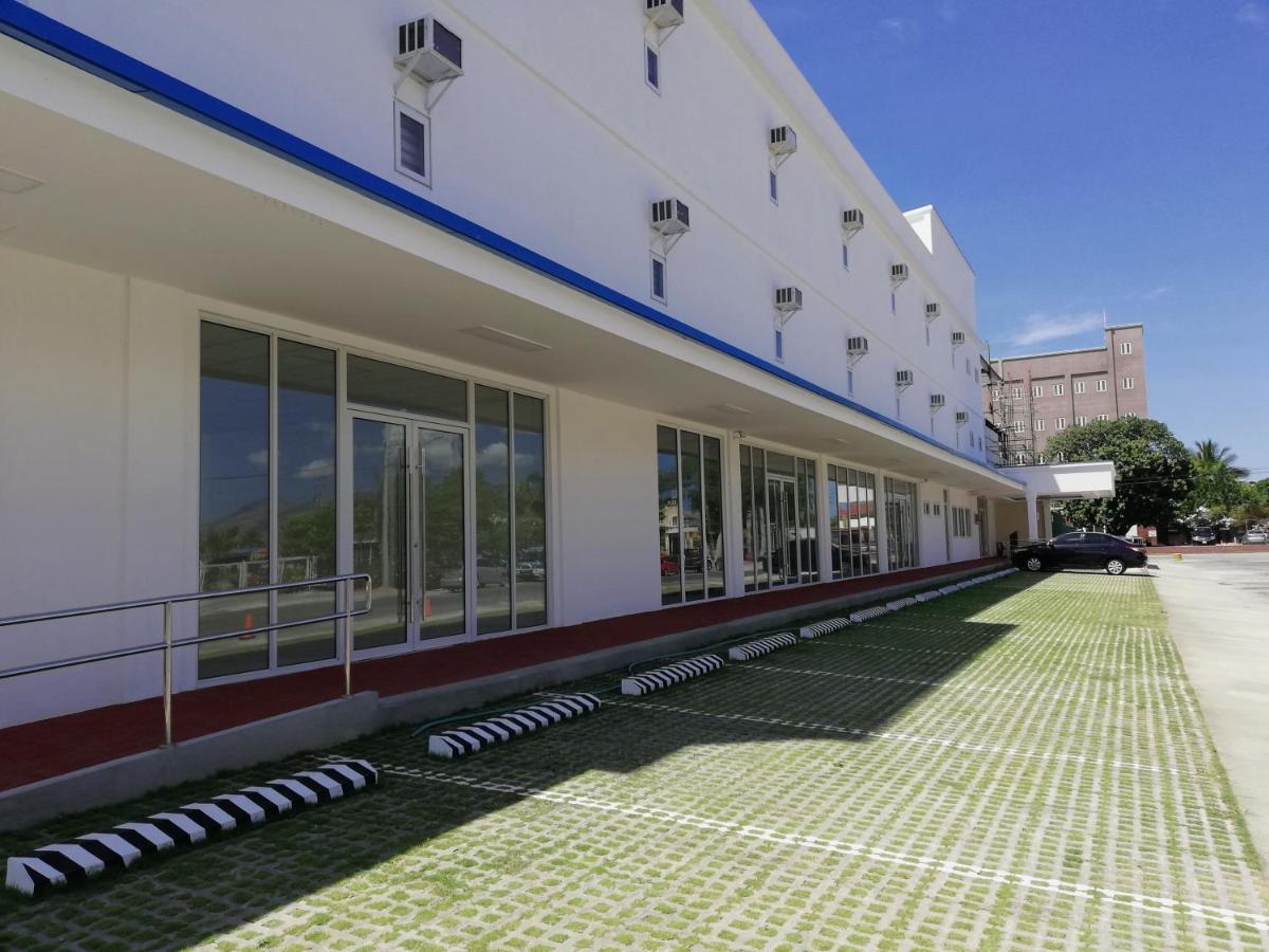 Subic Bay Hostel Olongapo Ngoại thất bức ảnh