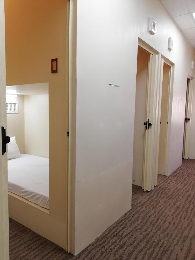 Subic Bay Hostel Olongapo Ngoại thất bức ảnh