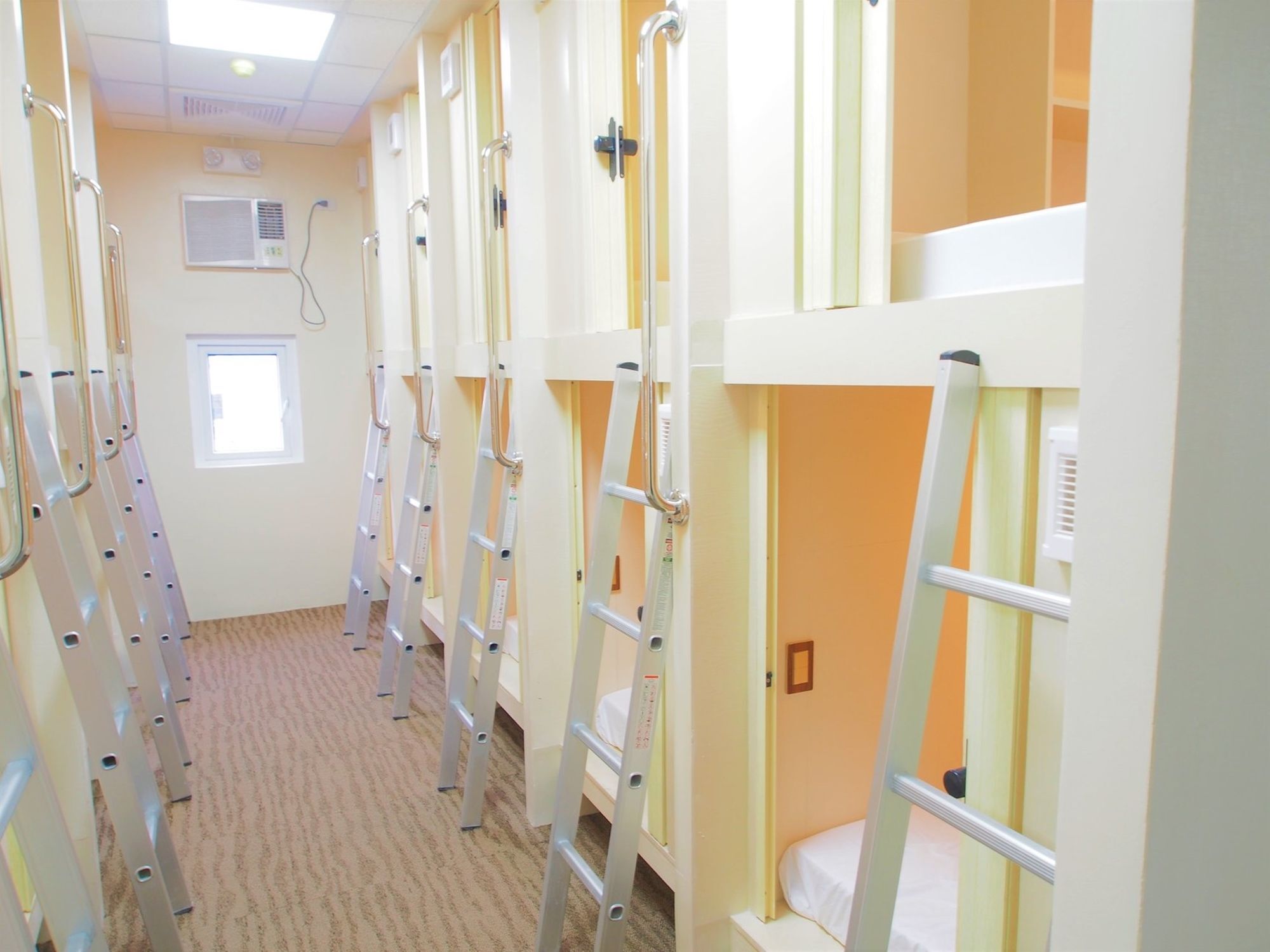Subic Bay Hostel Olongapo Ngoại thất bức ảnh